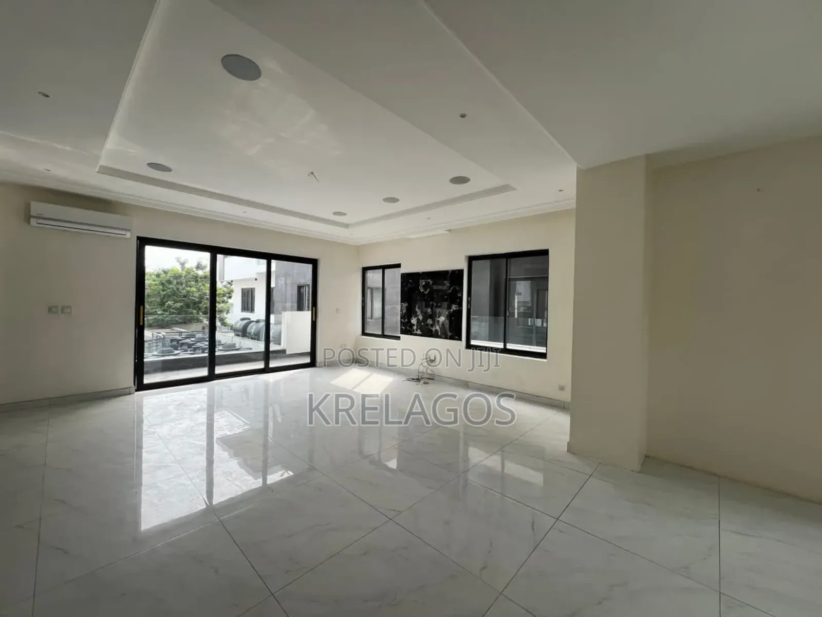 5bdrm Duplex in Banana Island for rent in Banana Island