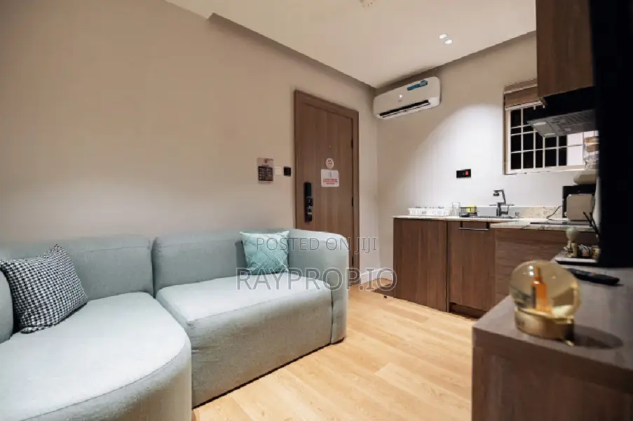35ad3nuw - 1 Bedroom Shortlet in Wuse in Zone 1 / Wuse