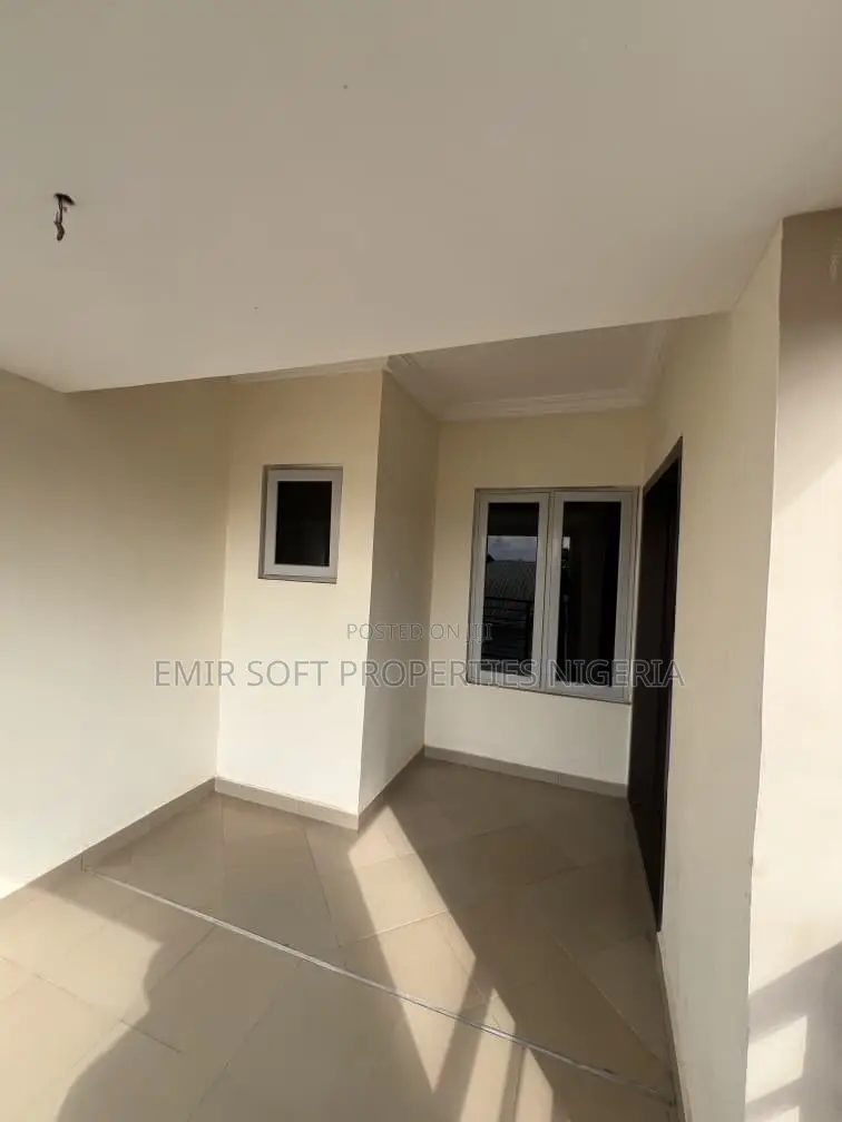 4bdrm Duplex in Akala Express for sale in Akala Express