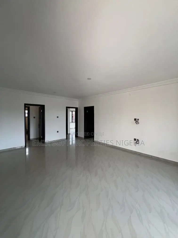 4bdrm Duplex in Akala Express for sale in Akala Express