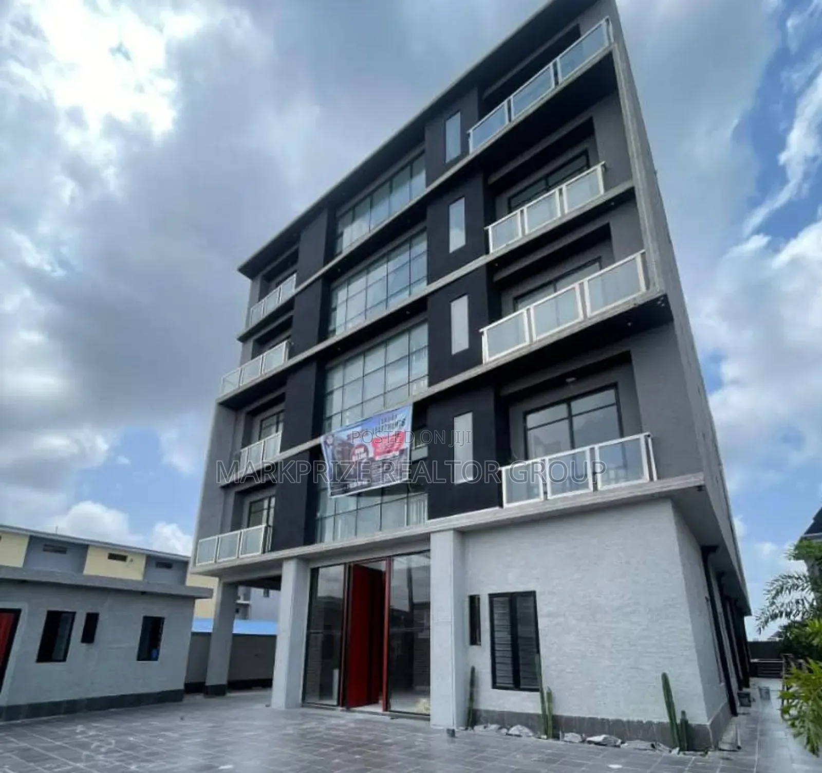 2bdrm Apartment in Orchid Lekki, Ologolo for sale in Ologolo