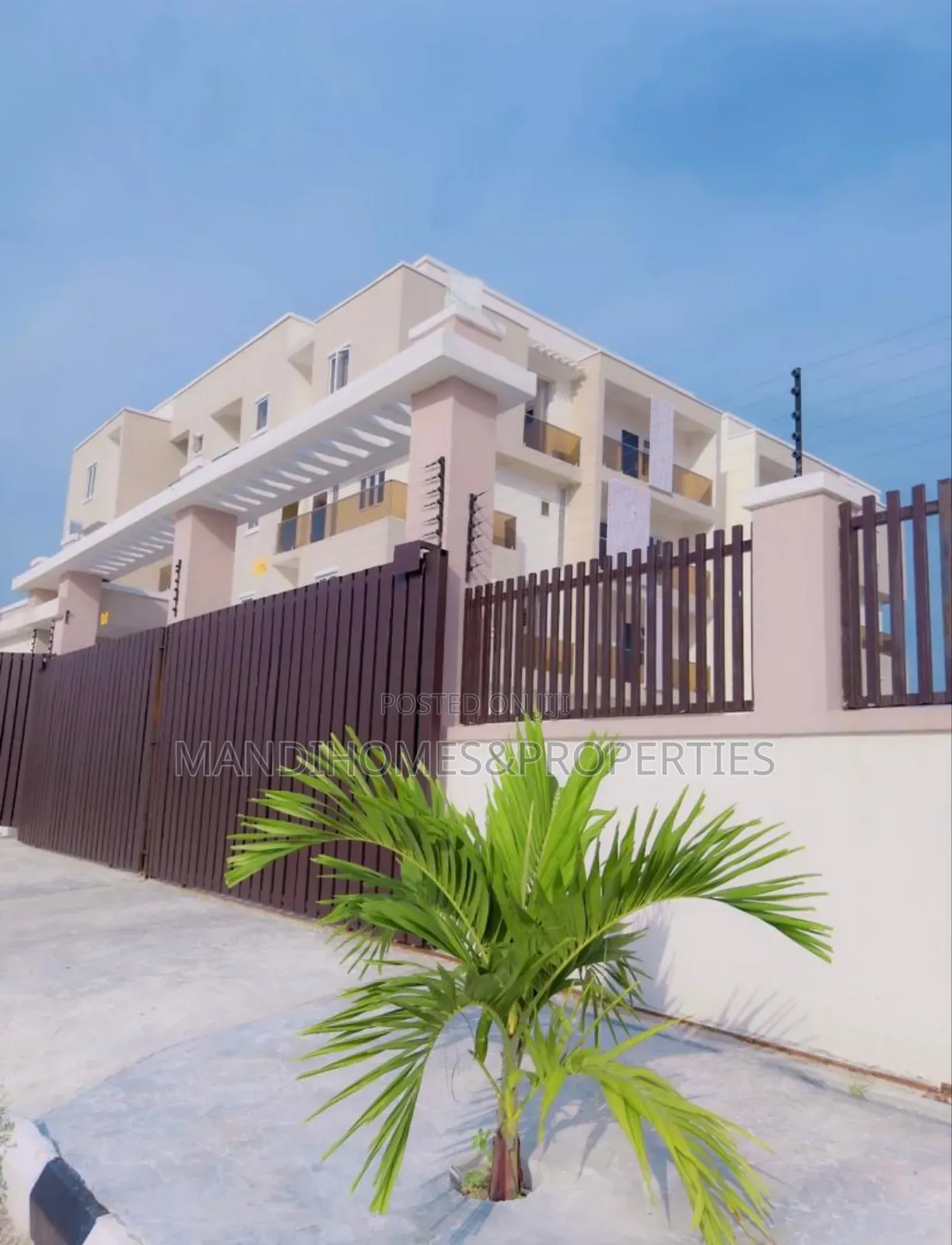 3bdrm Maisonette in Off Lekki-Epe Expressway for sale in Off Lekki-Epe Expressway