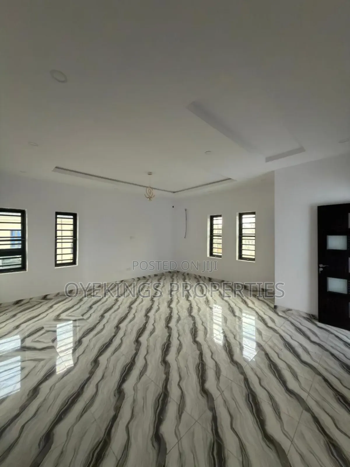 4bdrm Duplex in Shalom, Akala Express for sale in Akala Express
