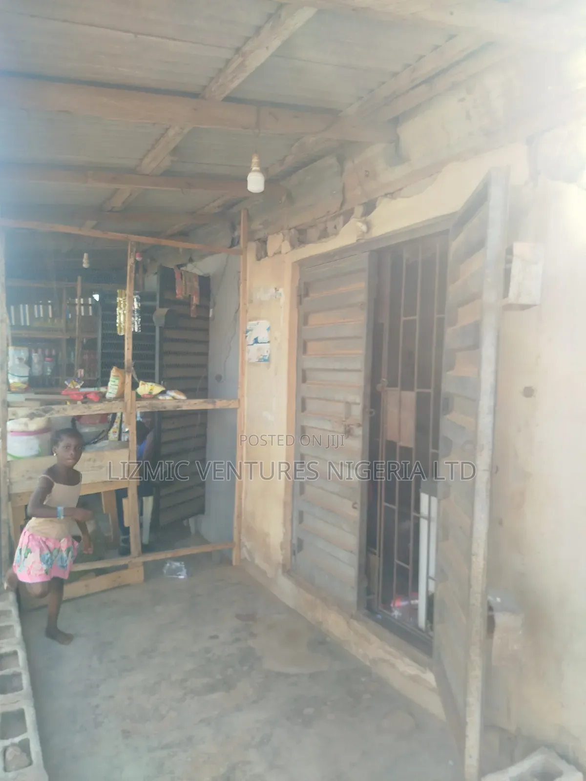 3bdrm Bungalow in Isuti Rd, Igando / Ikotun/Igando for sale in Igando / Ikotun/Igando