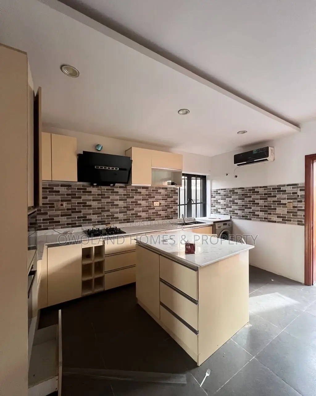 4bdrm Duplex in Lekki Conversation, Ikota for rent in Ikota