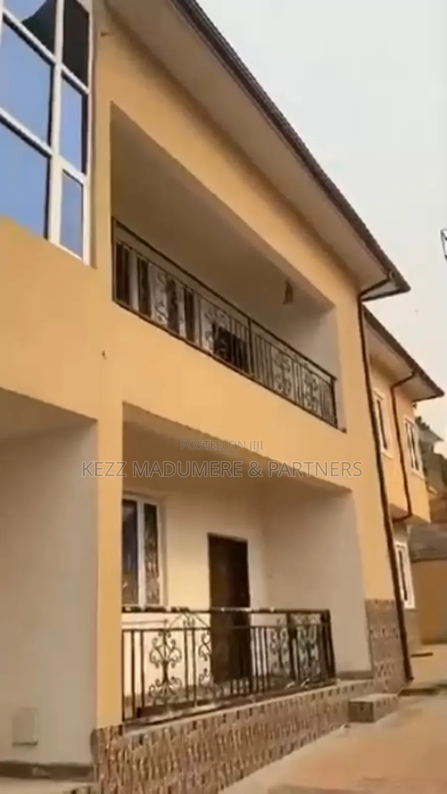 5bdrm Block of Flats in Lemna, Calabar , for sale in Calabar