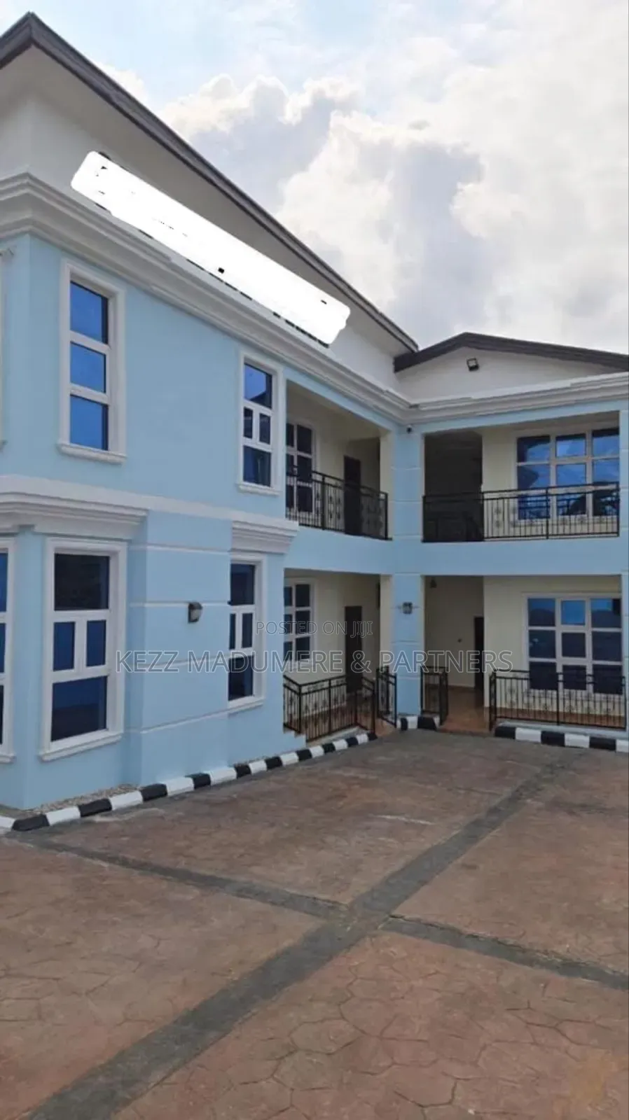 8bdrm Duplex in Calabar, Cross for sale in Calabar