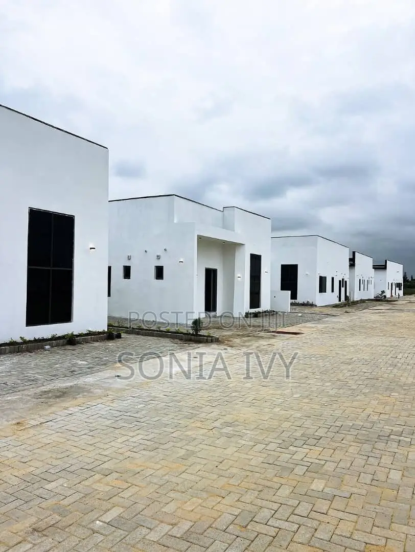 Furnished 4bdrm Bungalow in Soniaproperties, Lekki Phase 2 for rent in Lekki Phase 2
