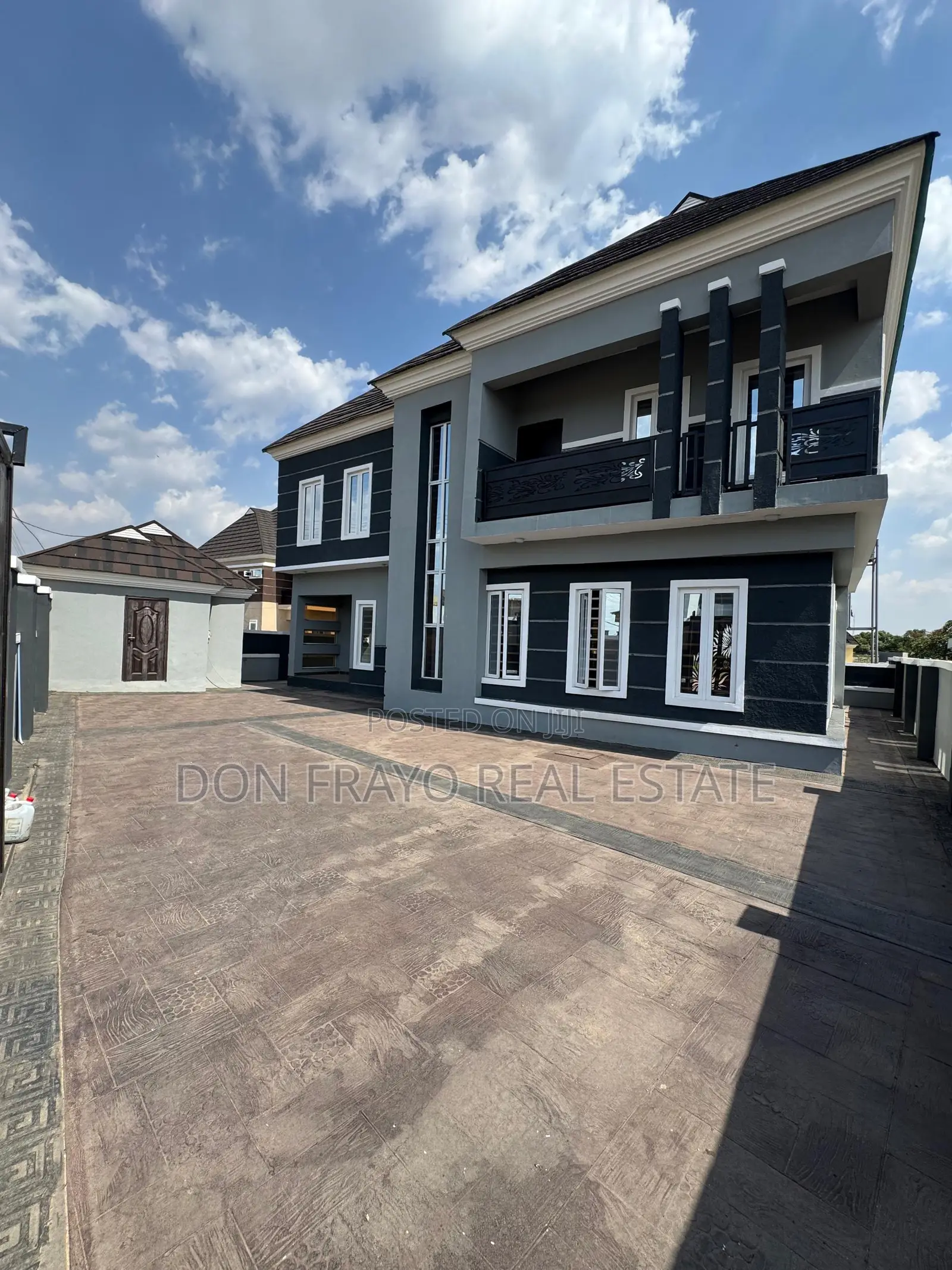 5bdrm Duplex in Airforce Akobo for sale in Akobo