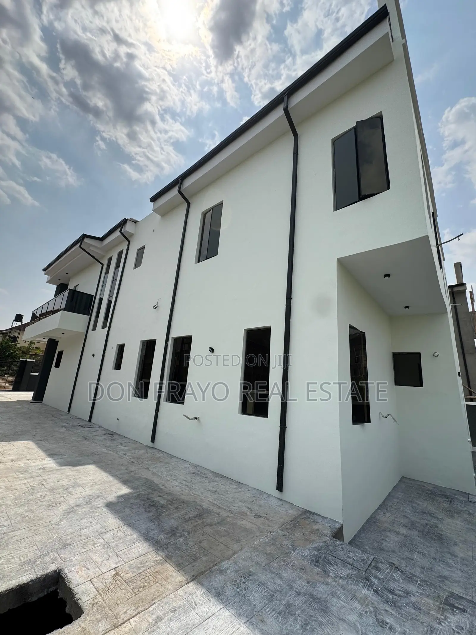 5bdrm Duplex in Carlton Gate Estate, Akobo for sale in Akobo