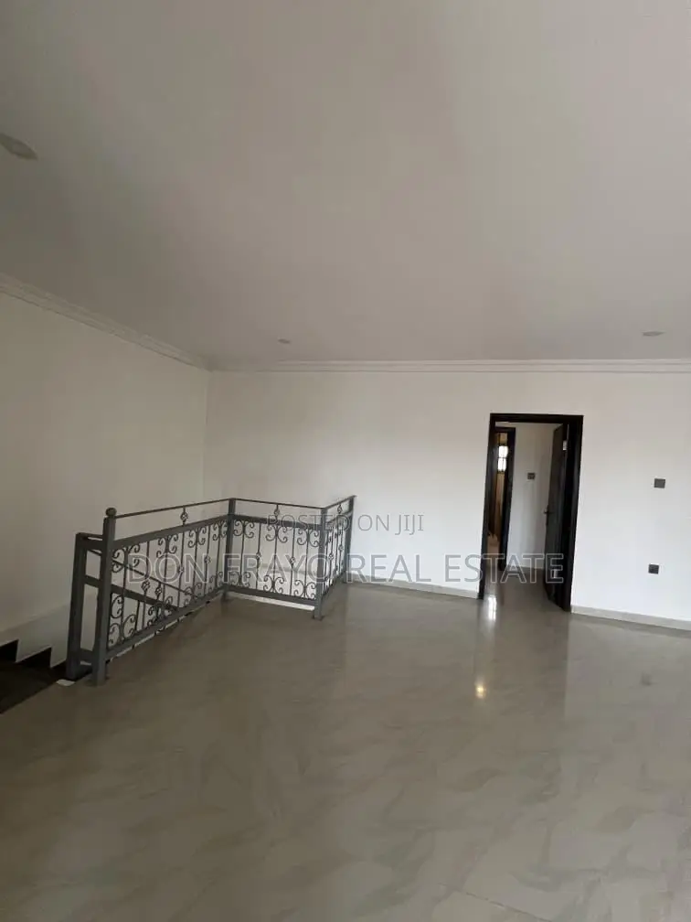 4bdrm Duplex in Akoto Estate Elebu, Akala Express for sale in Akala Express