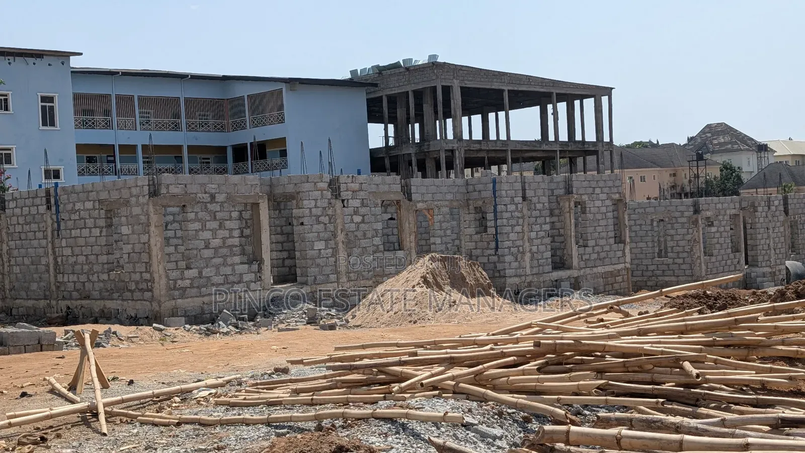 4bdrm Apartment in Life Camp for sale in Life Camp