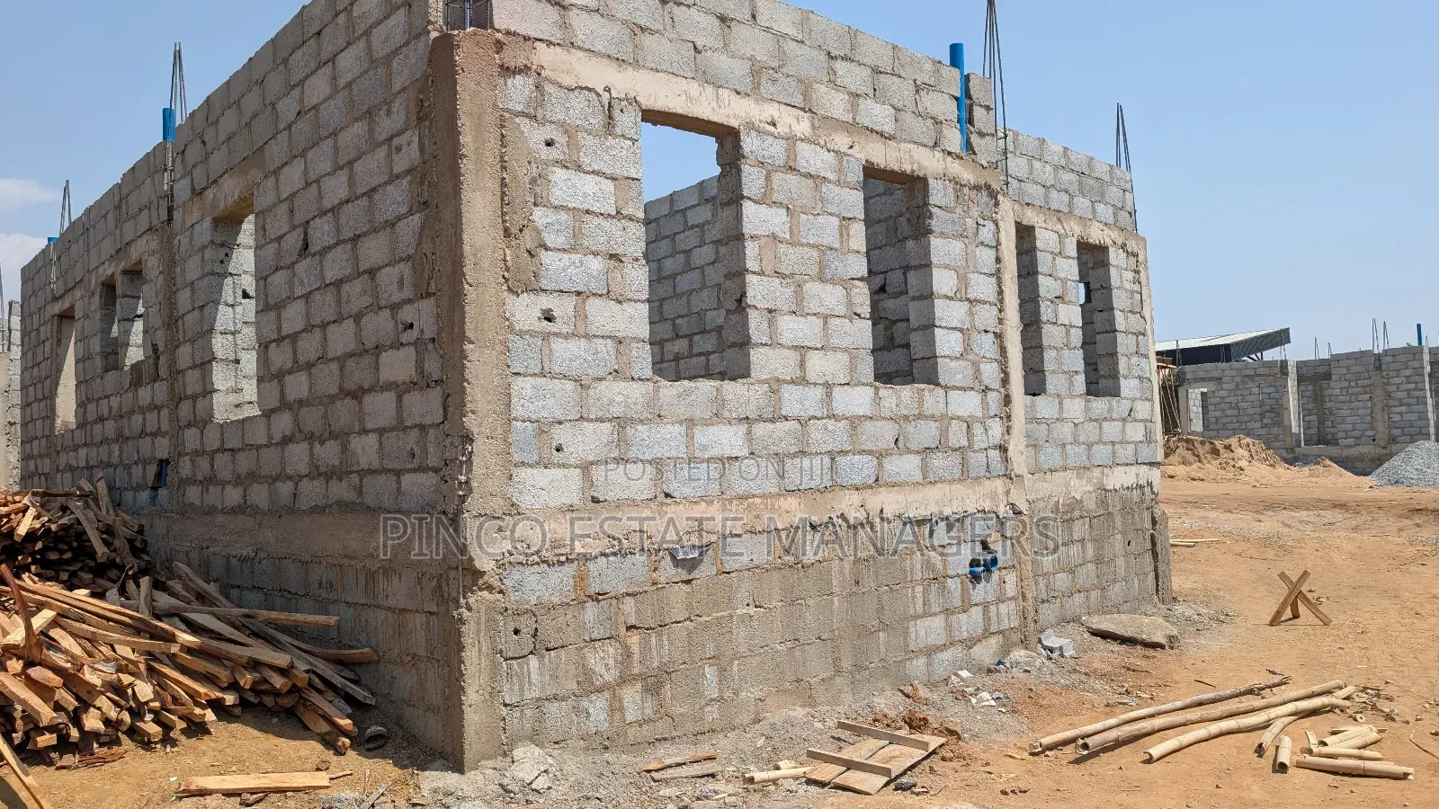 4bdrm Apartment in Life Camp for sale in Life Camp