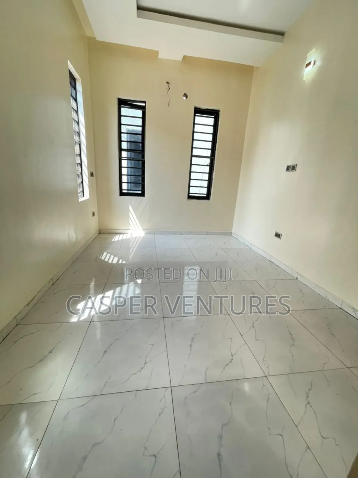 1bdrm Shared Apartment in Gra, Ikota for rent in Ikota