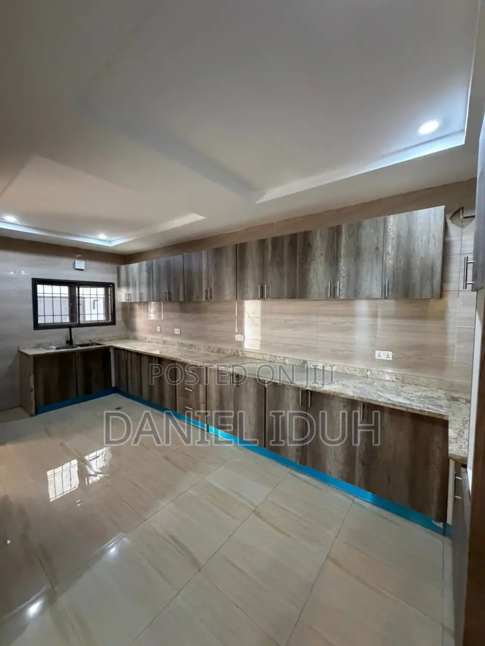 4bdrm Townhouse/Terrace in Jahi for sale in Jahi