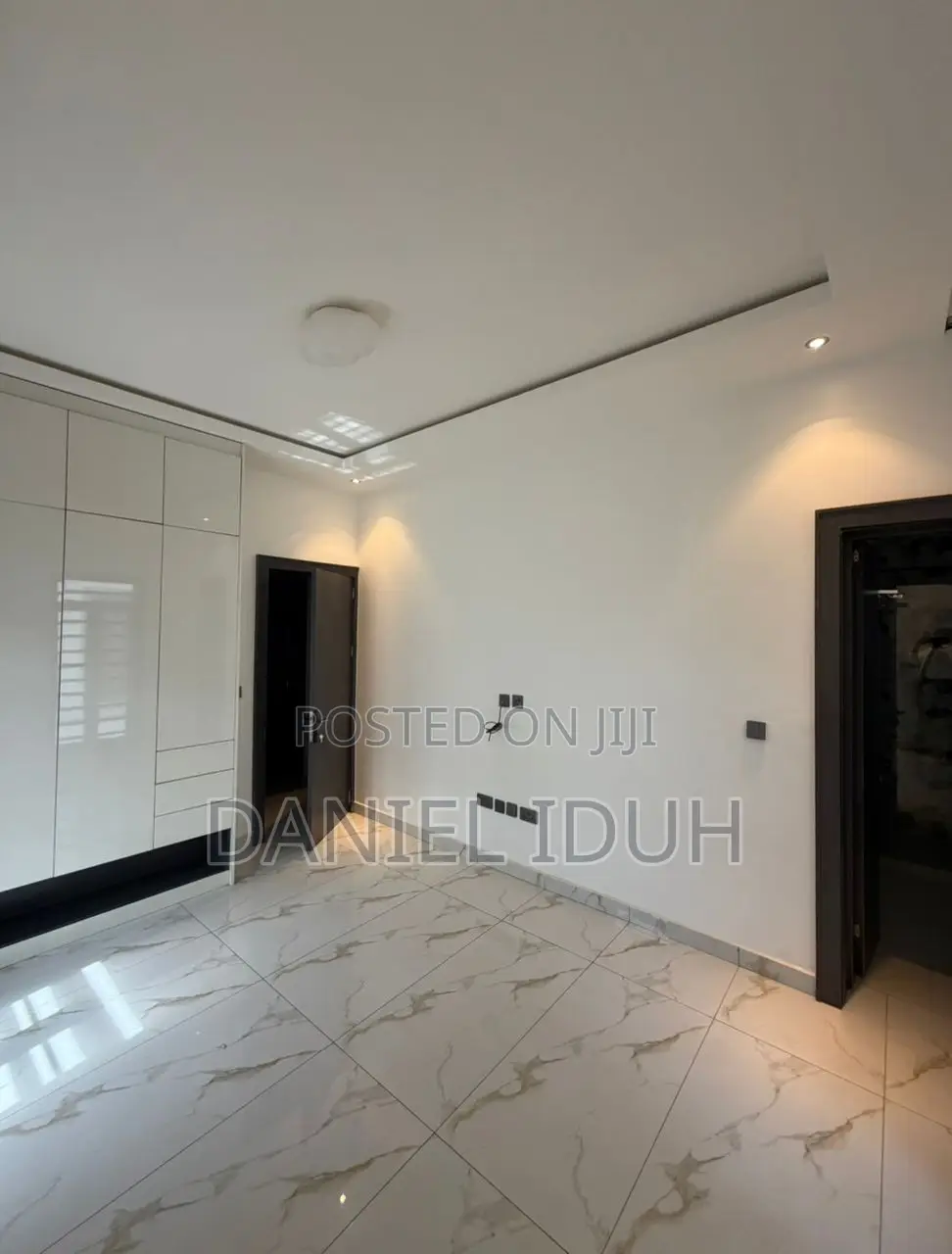 4bdrm Duplex in Jahi for sale in Jahi