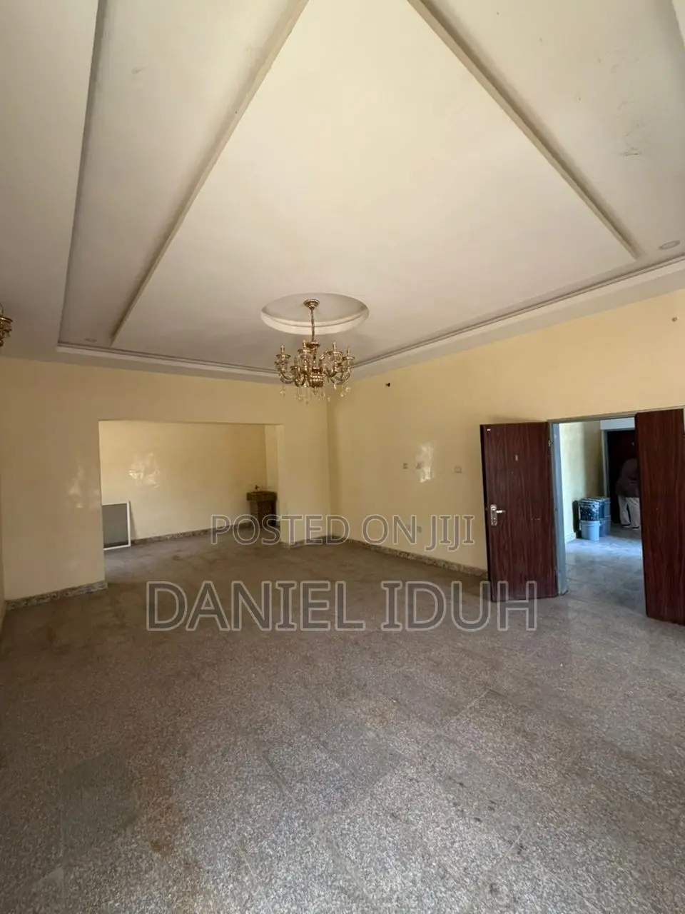 7bdrm Duplex in Kaura for sale in Kaura