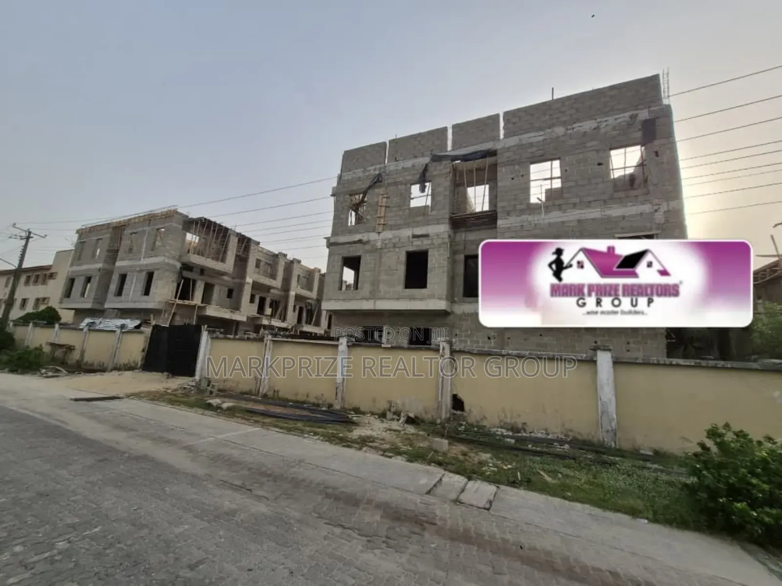 4bdrm Duplex In Victoria Island Oniru For Sale in Victoria Island Extension