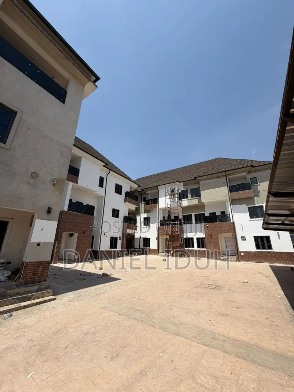 4bdrm Duplex in Kaura for rent in Kaura