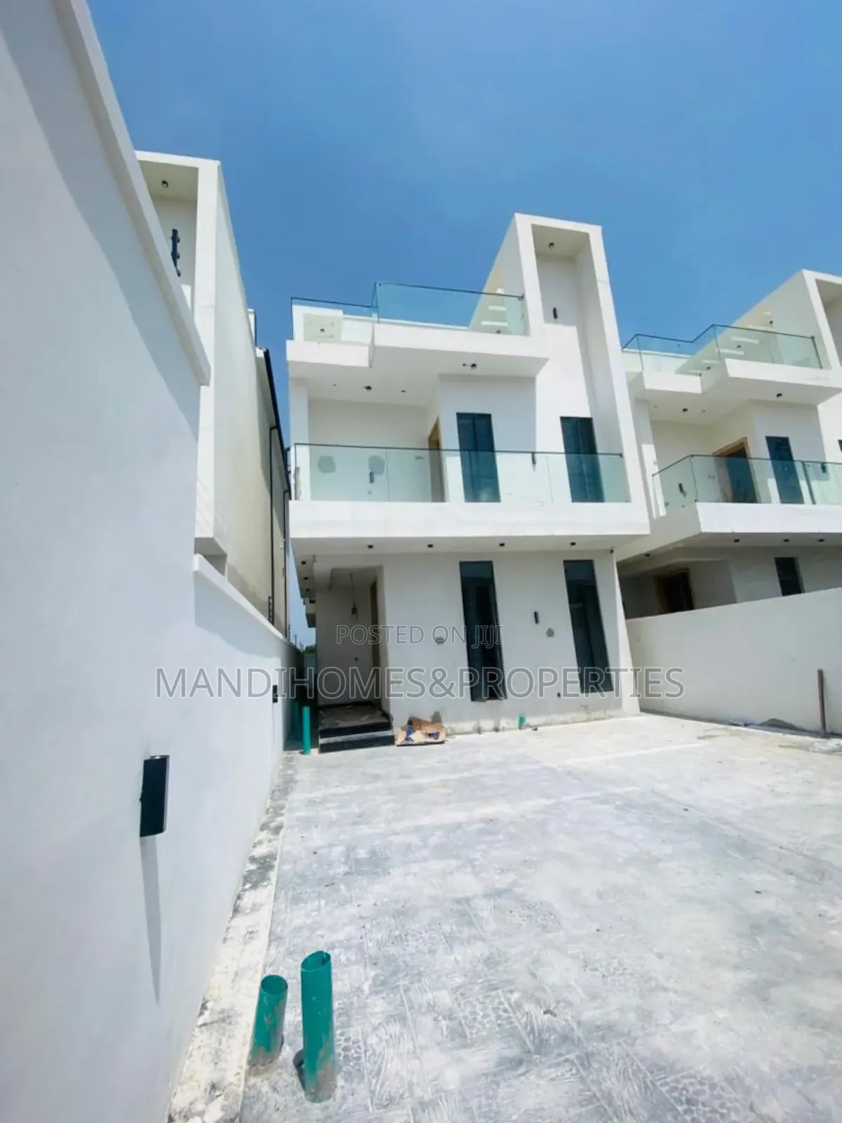 5bdrm Duplex in Lekki Expressway for sale in Lekki Expressway