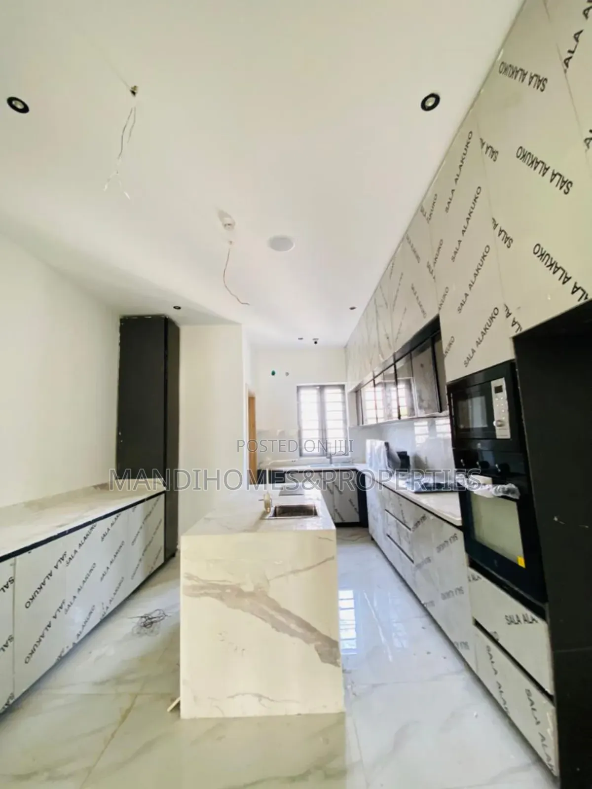 5bdrm Duplex in Lekki Expressway for sale in Lekki Expressway