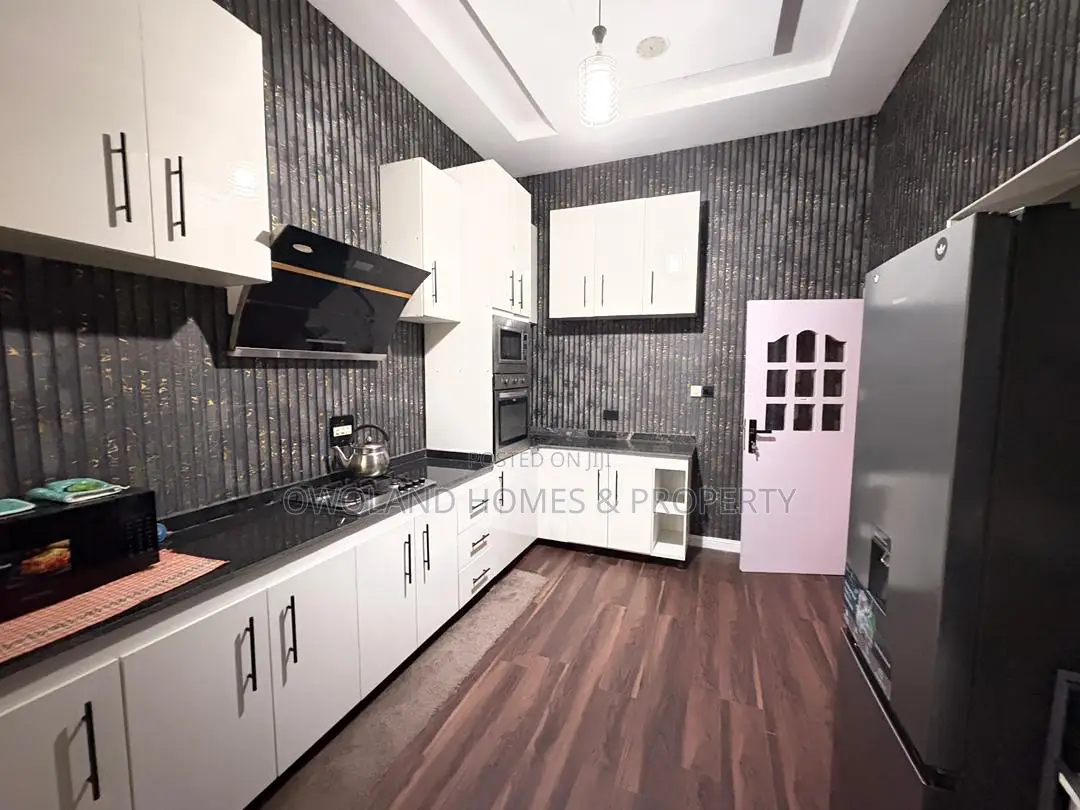 Furnished 4bdrm Duplex in Ikota Villa Estate for rent in Ikota