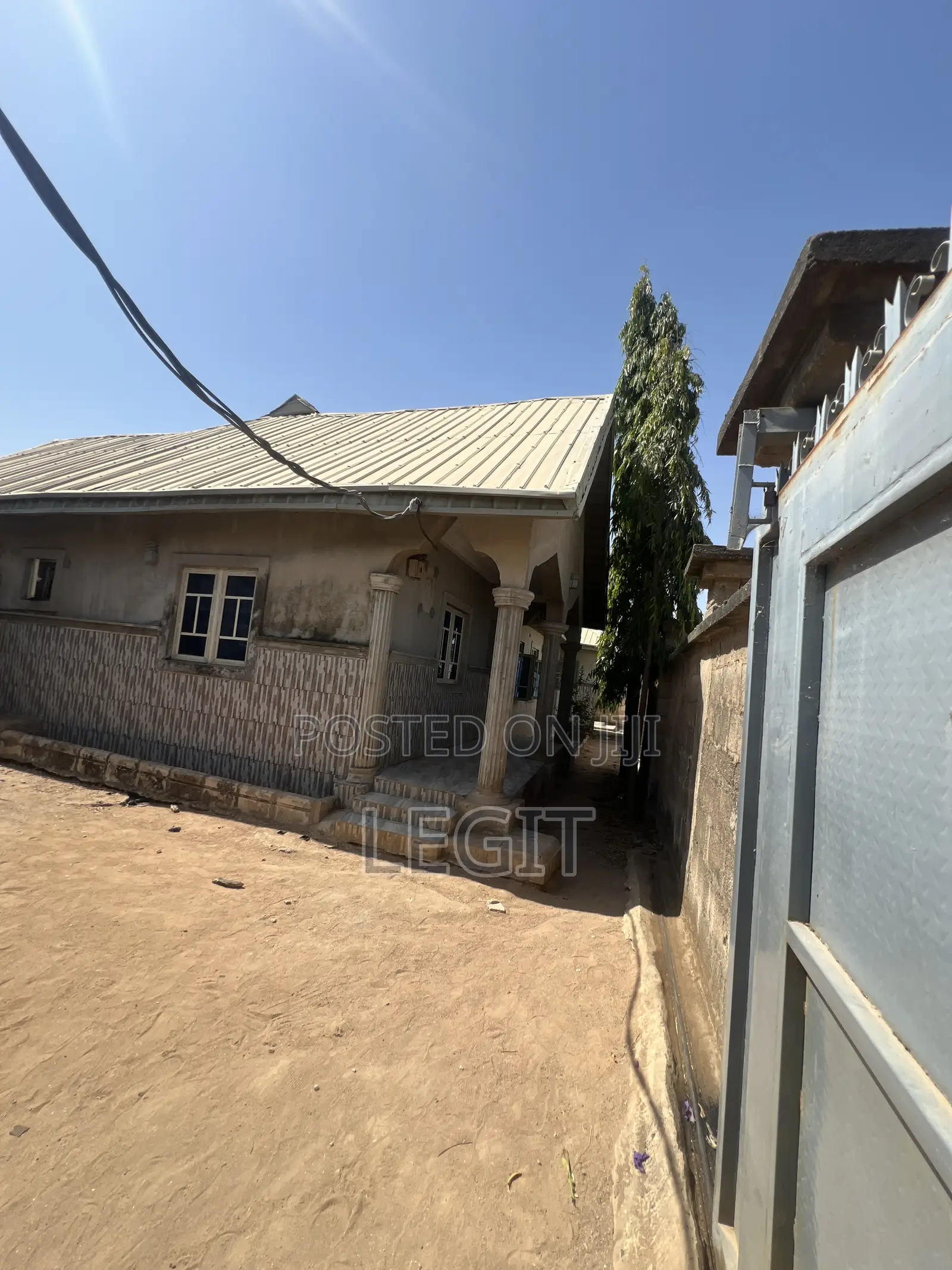 3bdrm Bungalow in Minna for sale in Minna