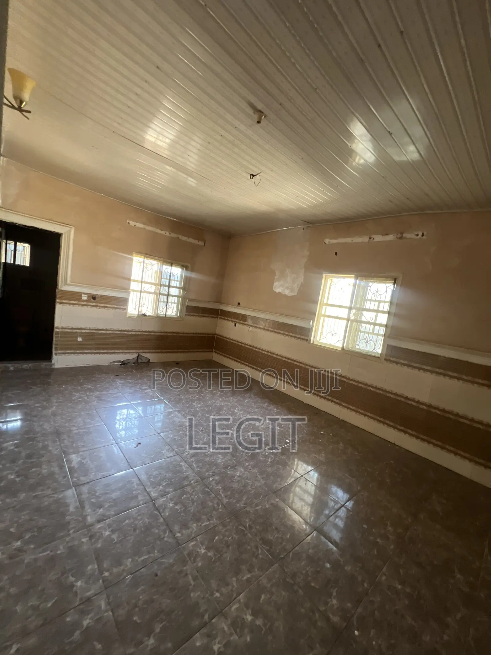 3bdrm Bungalow in Minna for sale in Minna