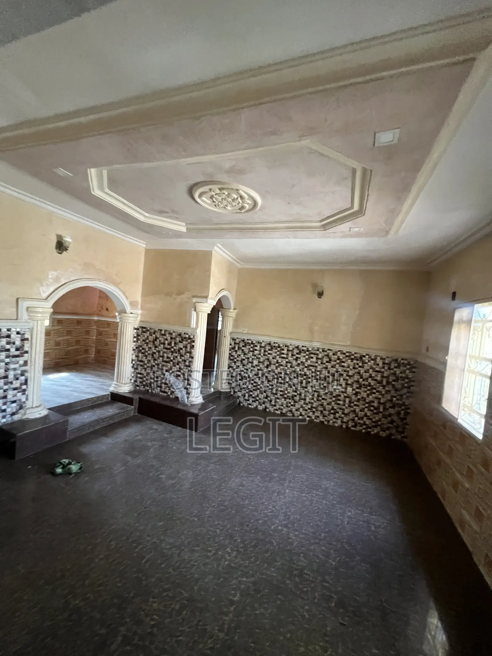3bdrm Bungalow in Minna for sale in Minna