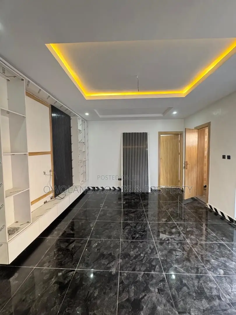2bdrm Duplex in Ologolo Estate for rent in Ologolo