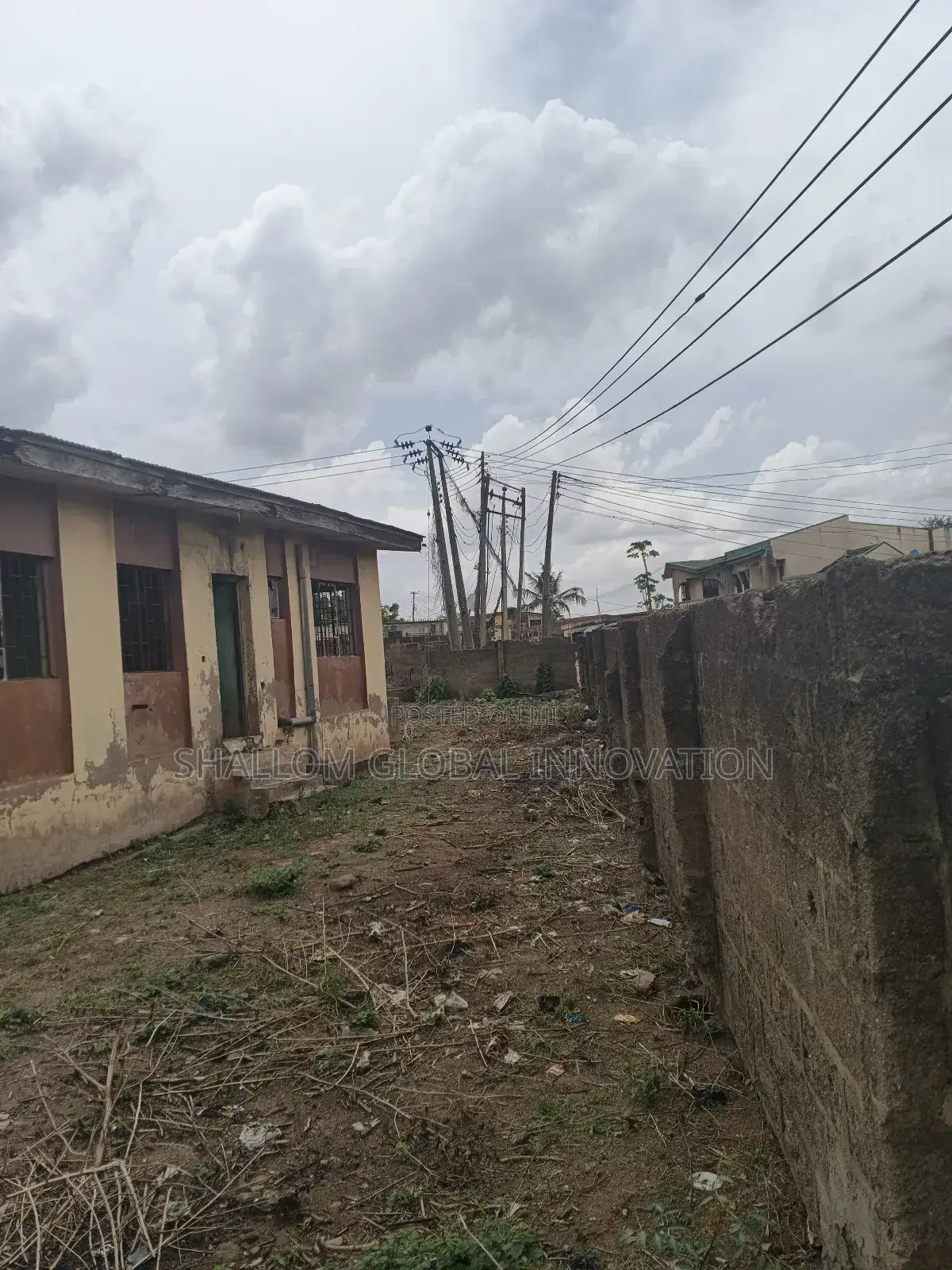5bdrm Bungalow in Olopomeji, Akobo for sale in Akobo