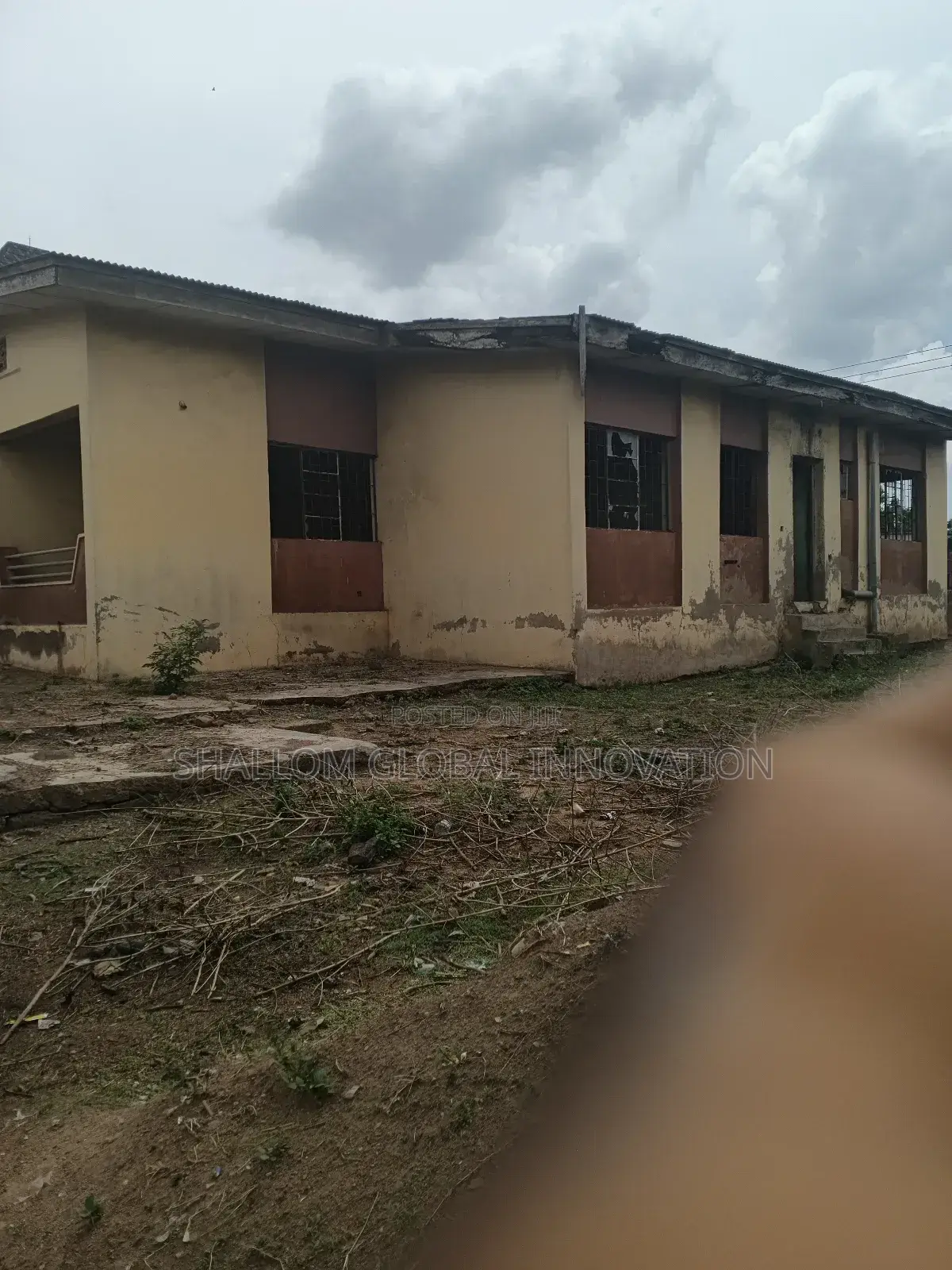 5bdrm Bungalow in Olopomeji, Akobo for sale in Akobo