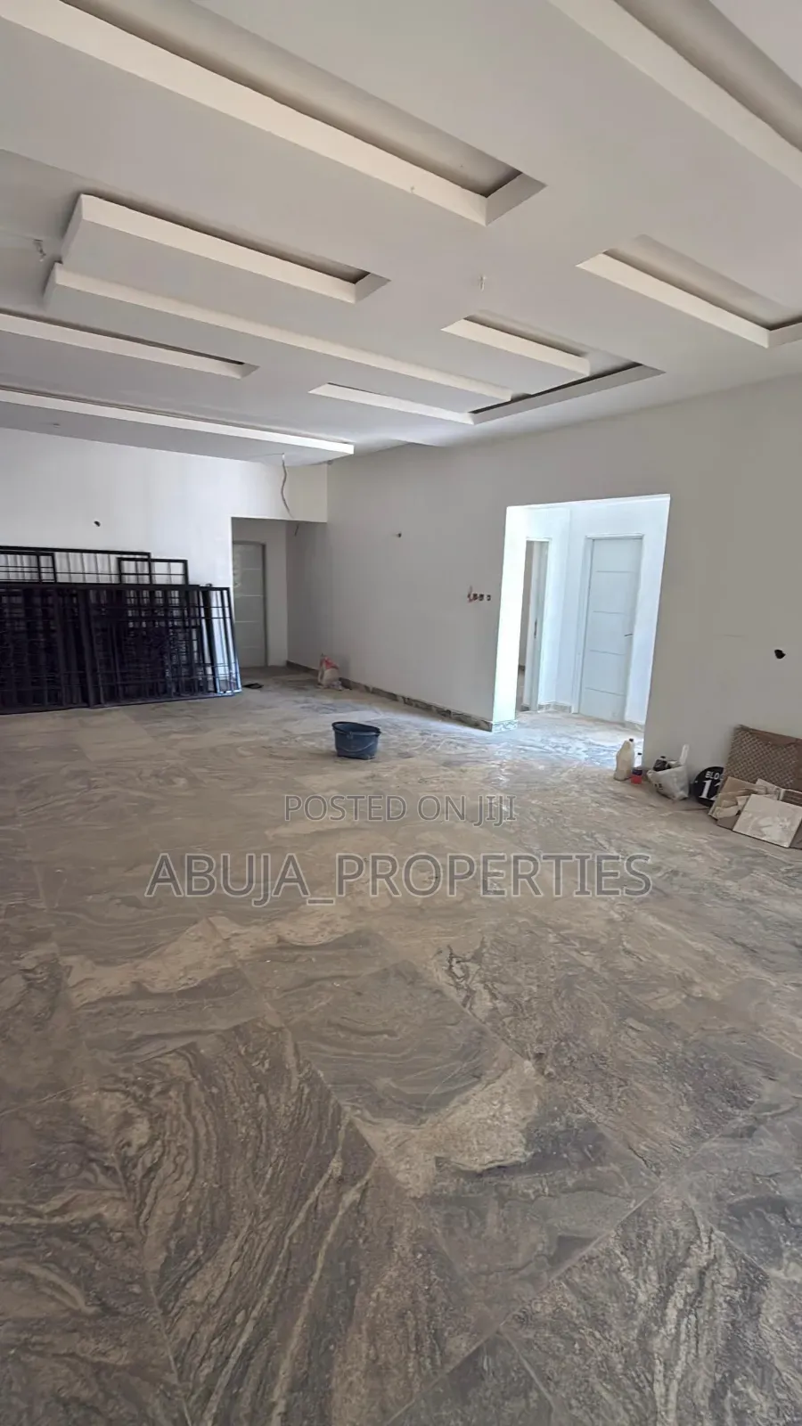 5bdrm Duplex in In A Secured Estate, Guzape District for sale in Guzape District