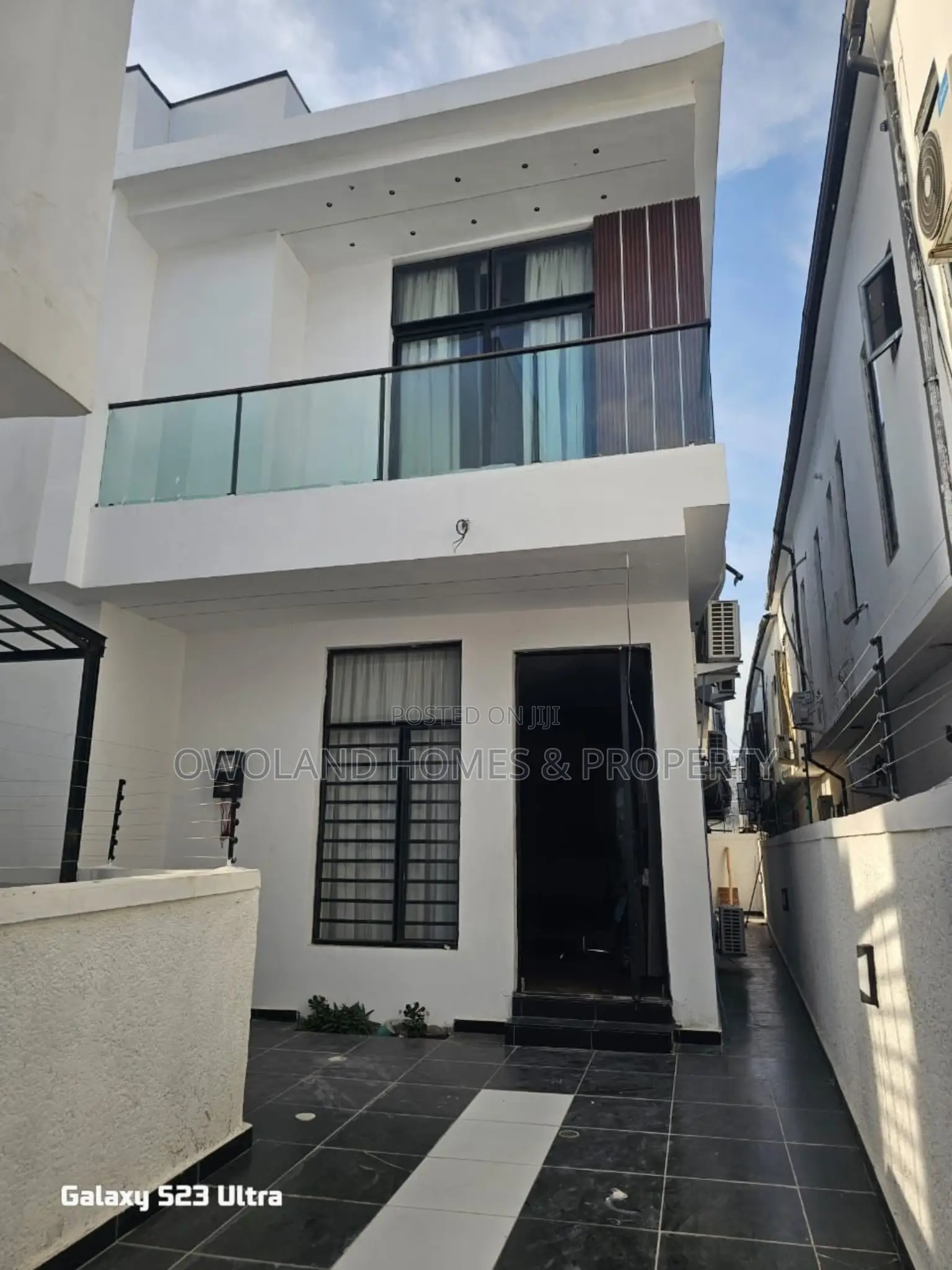 4bdrm Duplex in Ikota Gra for rent in Ikota