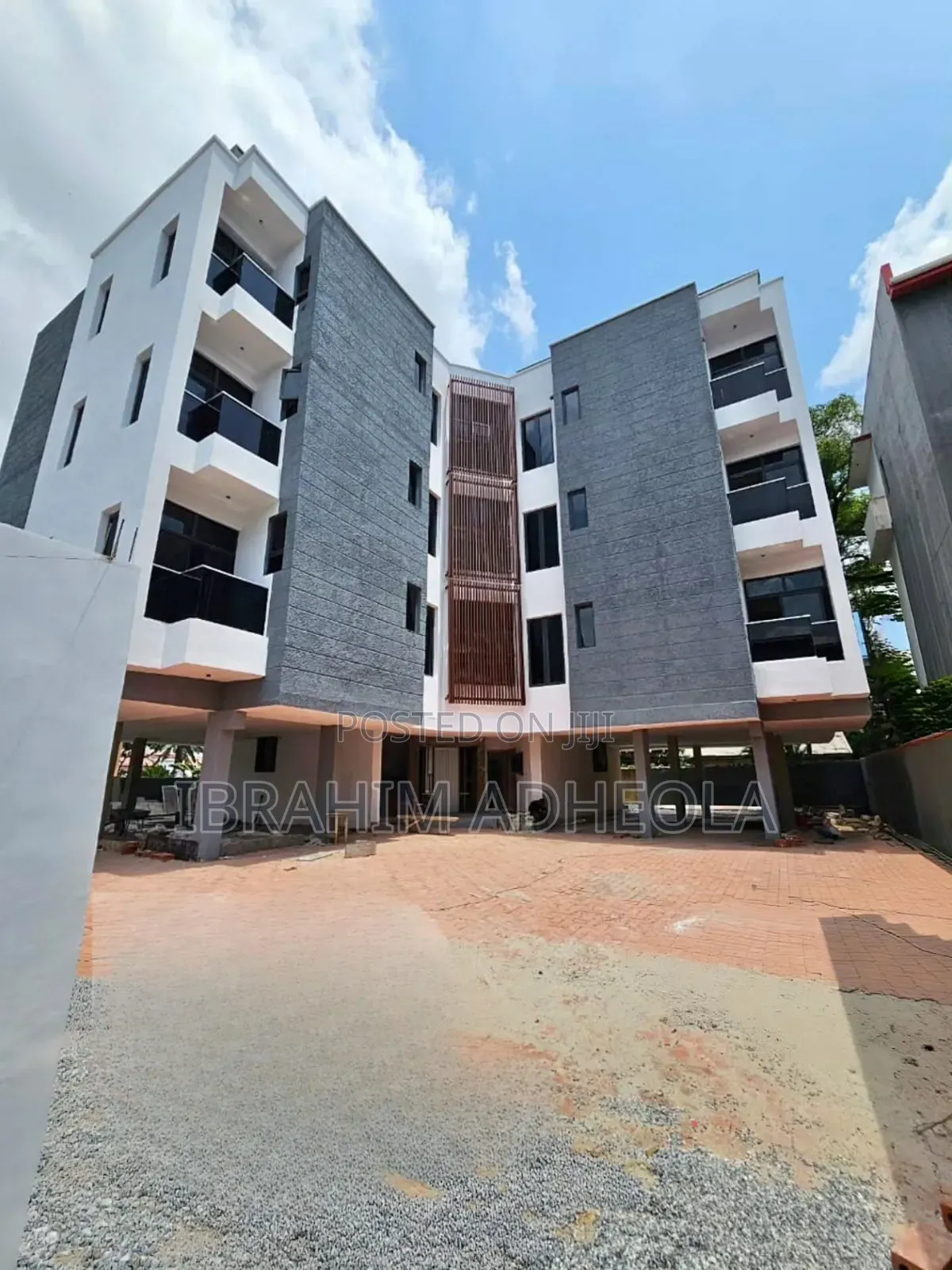 3bdrm Apartment in Ikeja Gra for sale in Ikeja GRA
