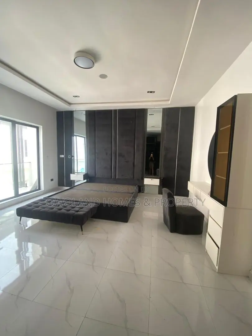 4bdrm Duplex in Lekki County, Ikota for rent in Ikota