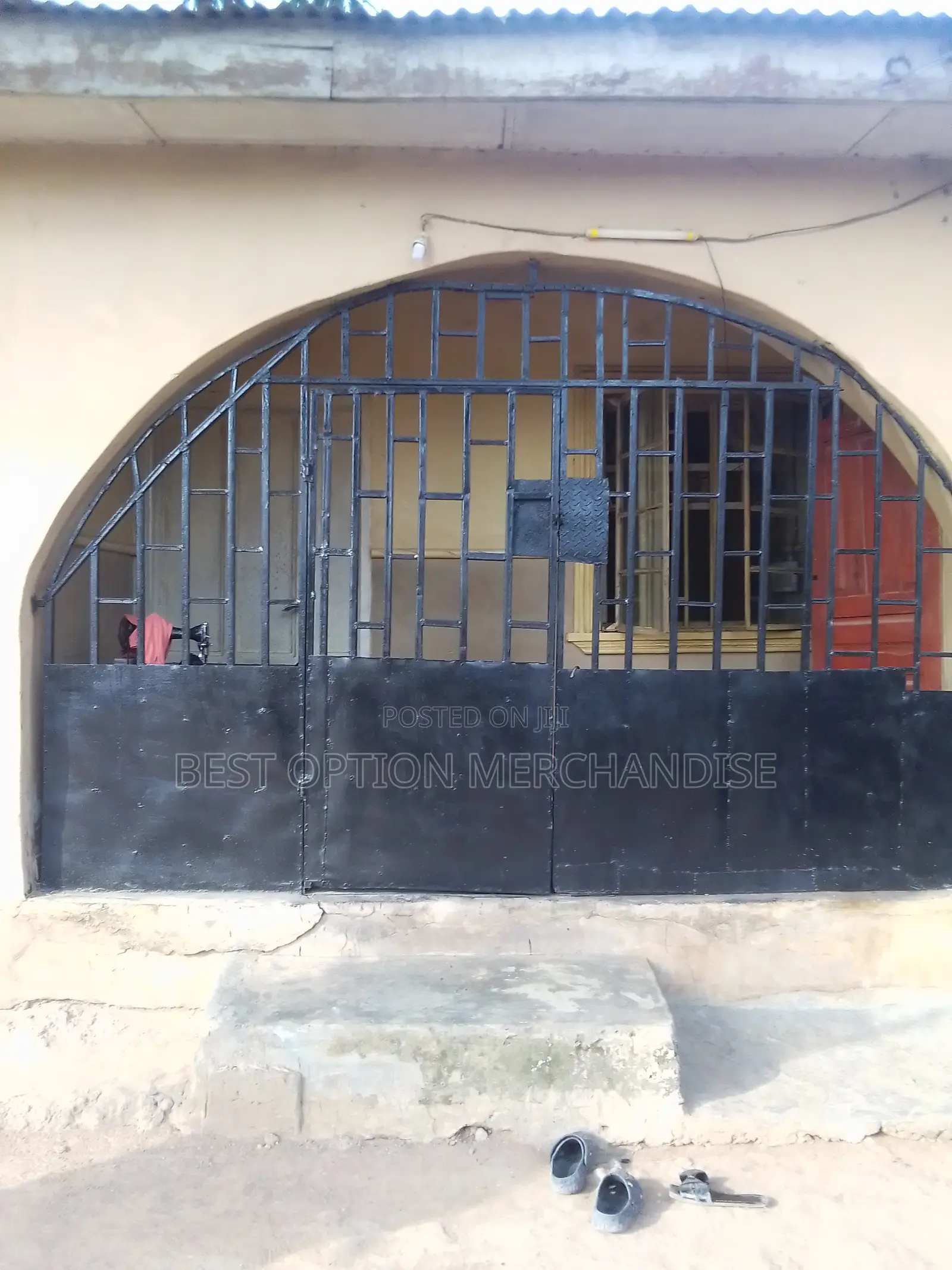4bdrm Block of Flats in Orile Olaotan for sale in Ado-Odo/Ota