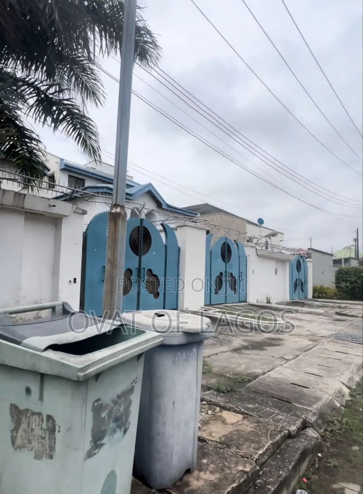 5bdrm Duplex in Admiralty Way, Lekki for sale in Lekki