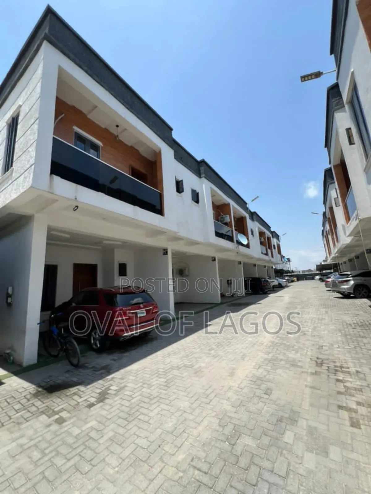 Furnished 3bdrm Duplex in Ikota for rent in Ikota