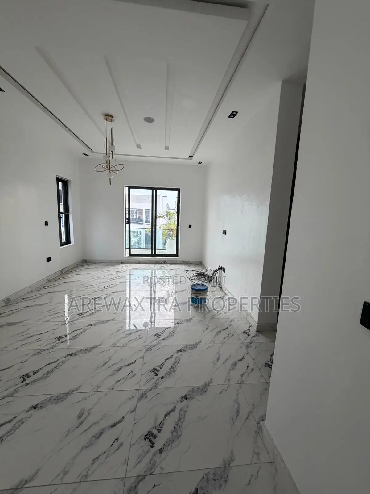 5bdrm Duplex in Lekki Palms City for sale in Off Lekki-Epe Expressway