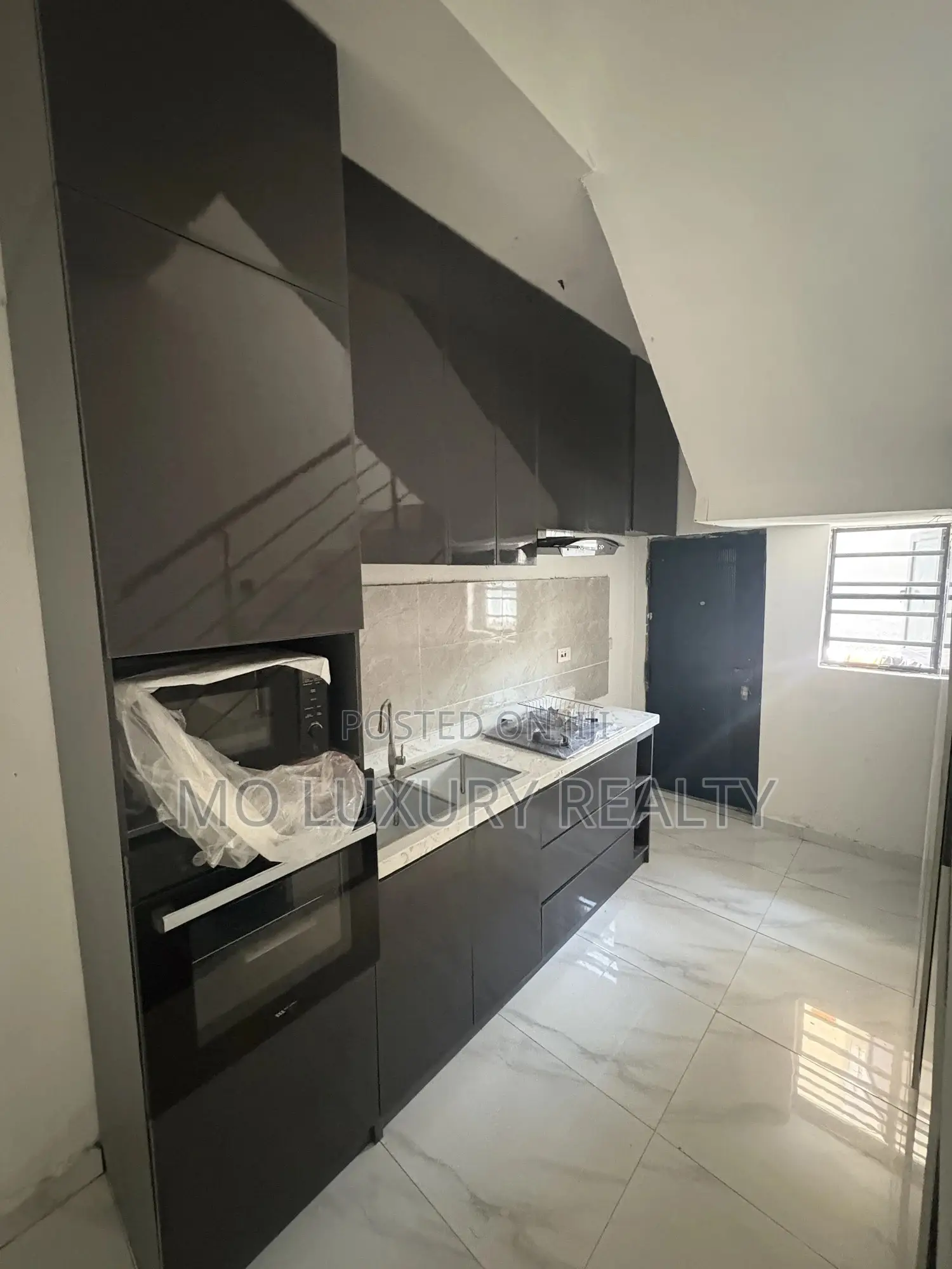2bdrm Townhouse / Terrace in Lekki Phase 1 for rent in Lekki Phase 1