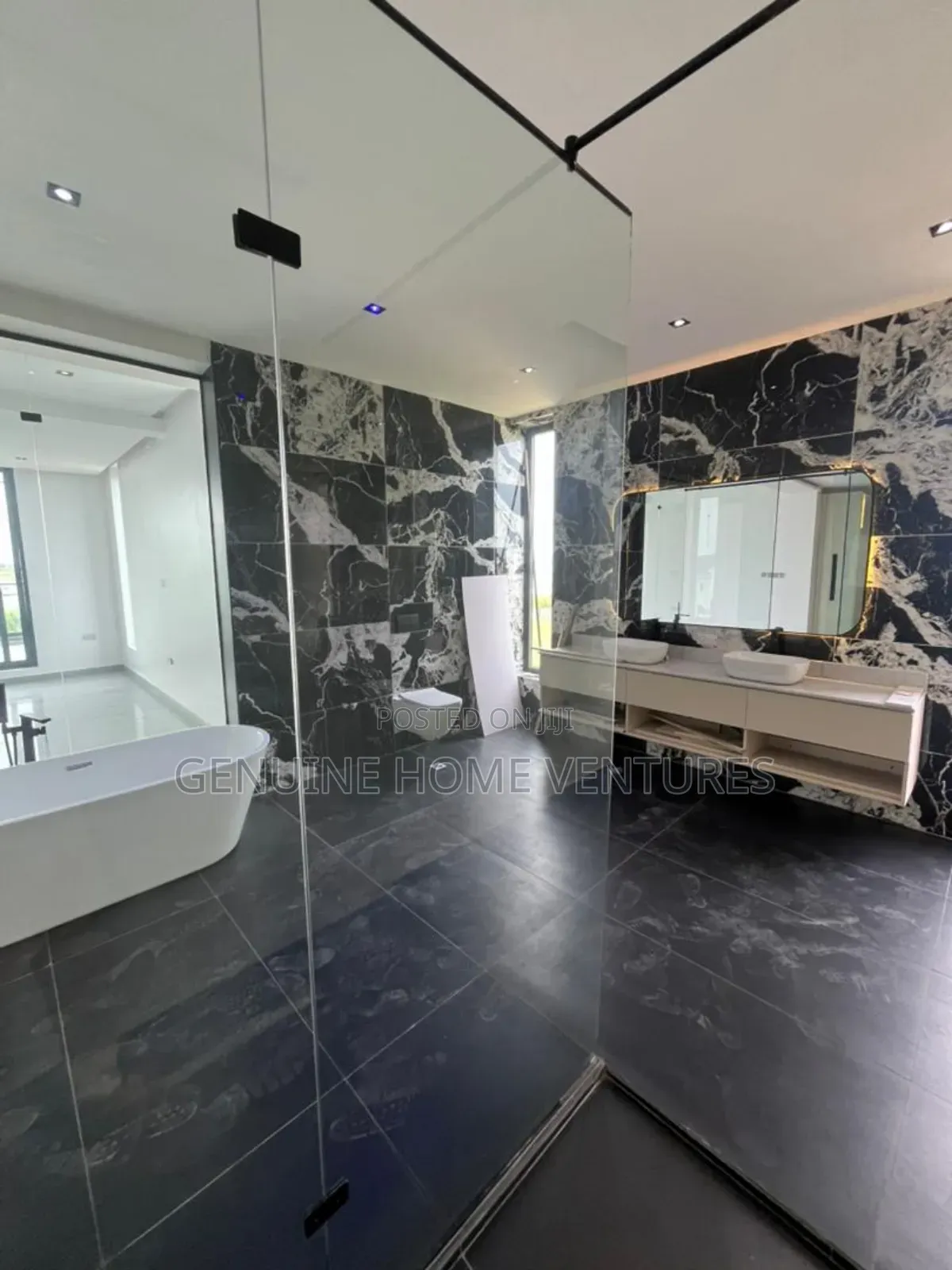 5bdrm Duplex in Ikate for sale in Ikate