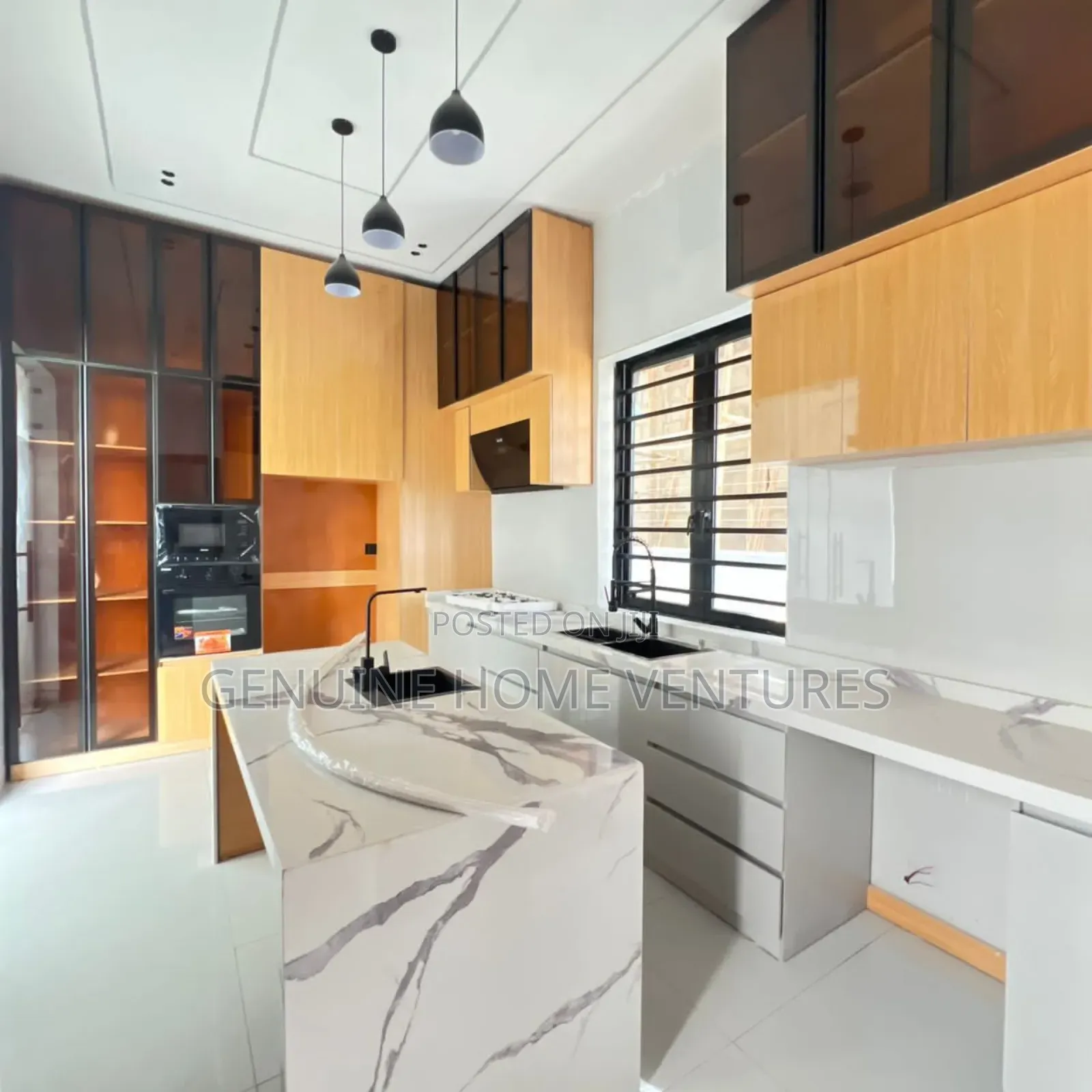 5bdrm Duplex in Off Lekki-Epe Expressway for sale in Off Lekki-Epe Expressway