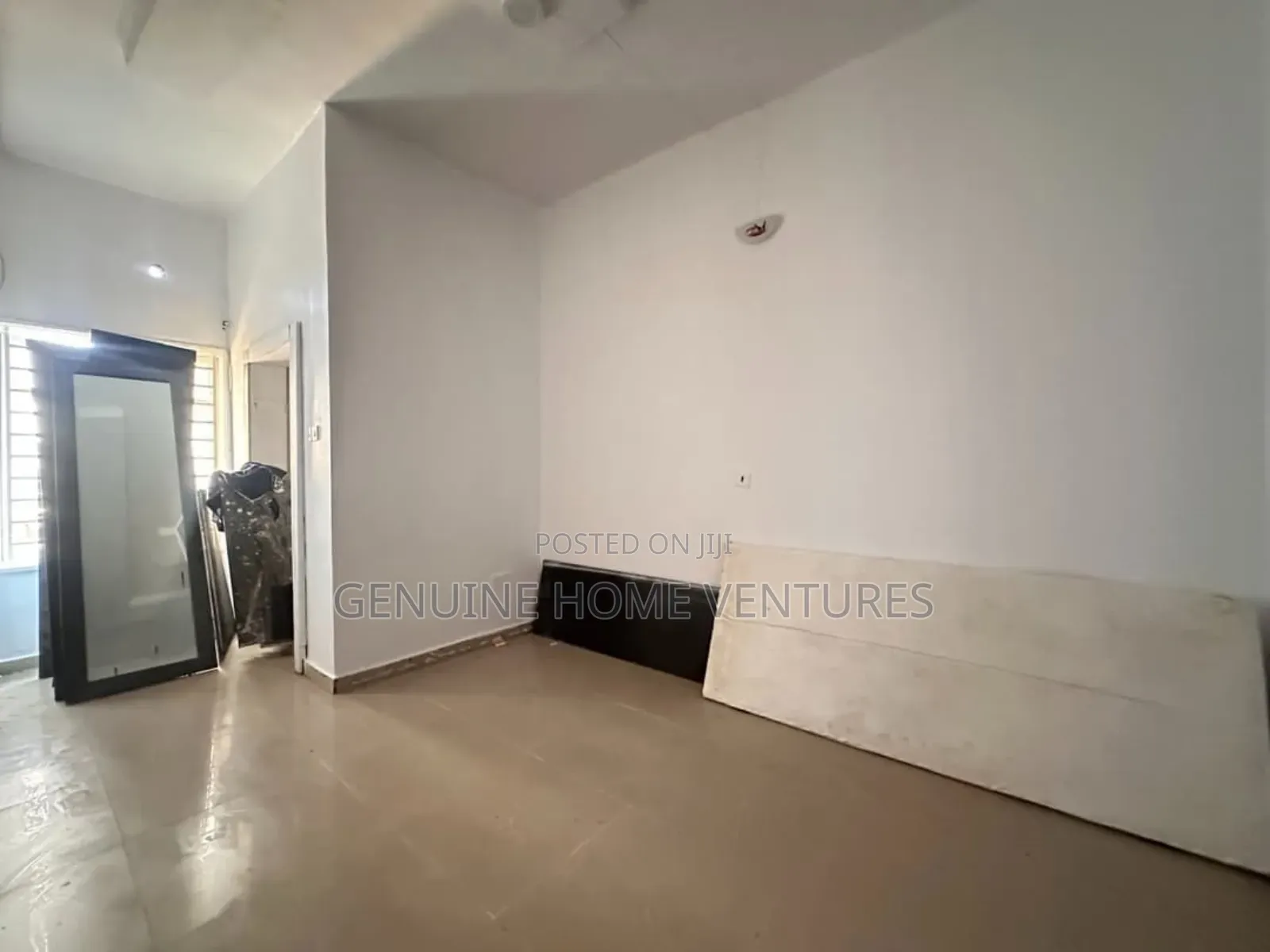 4bdrm Townhouse / Terrace in Ikota for rent in Ikota