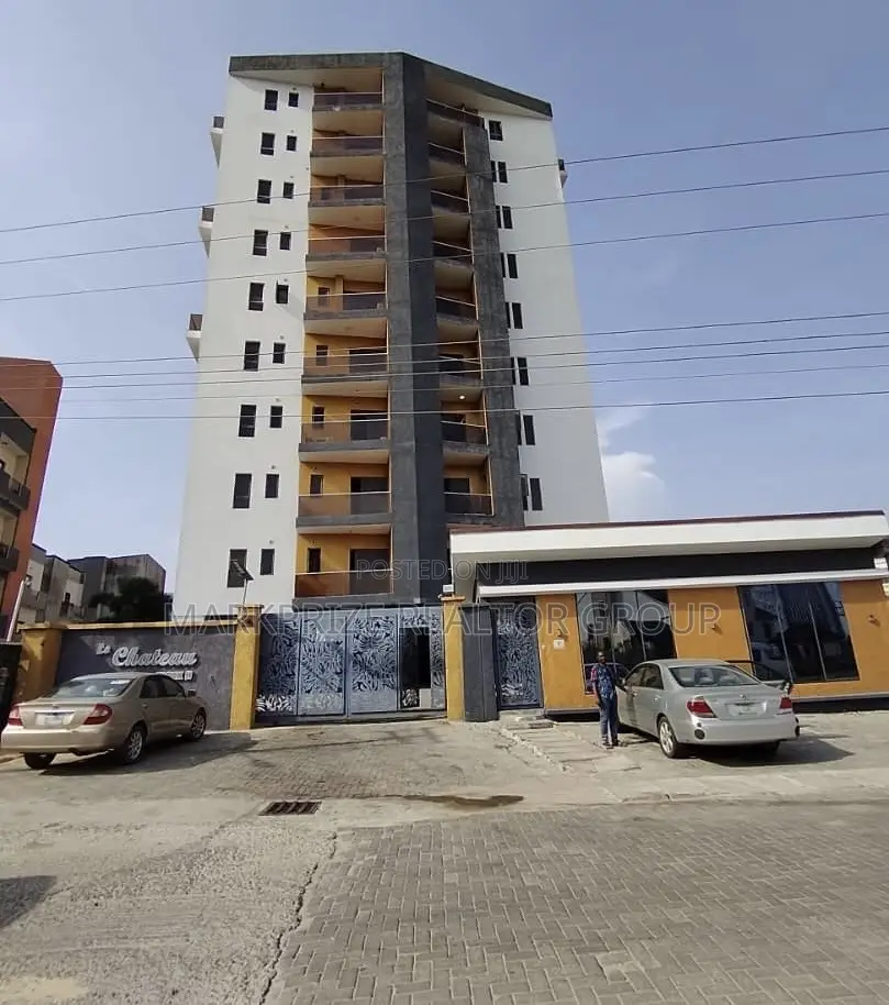 3bdrm Maisonette in Ikoyi Lagos for sale in Ikoyi