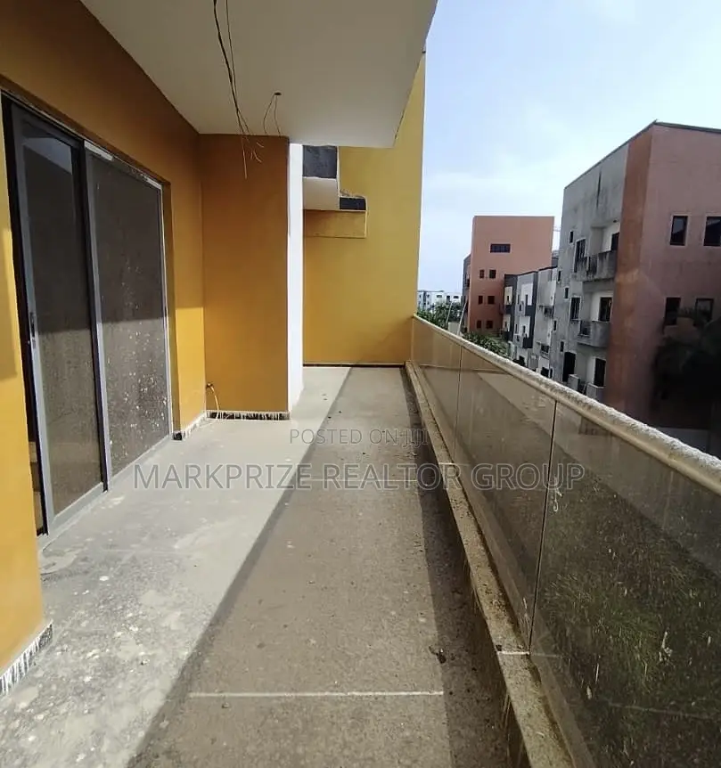 3bdrm Maisonette in Ikoyi Lagos for sale in Ikoyi