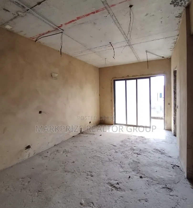 3bdrm Maisonette in Ikoyi Lagos for sale in Ikoyi