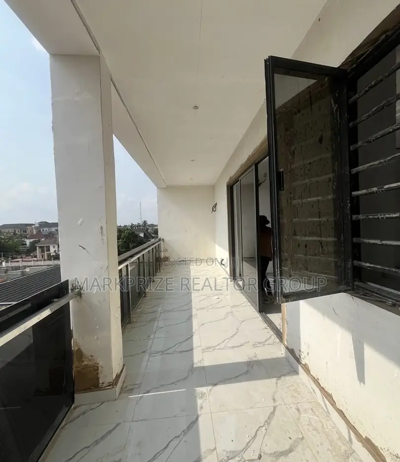 4bdrm Duplex in Ikeja Gra Lagos for sale in Ikeja GRA