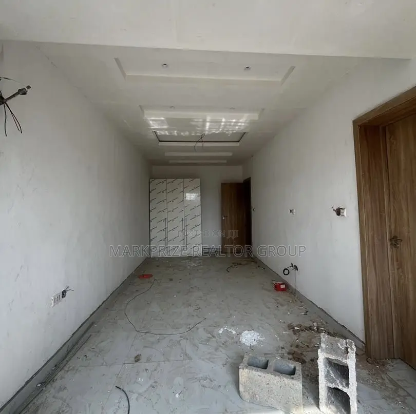 4bdrm Maisonette in Ikeja Gra Lagos for sale in Ikeja GRA