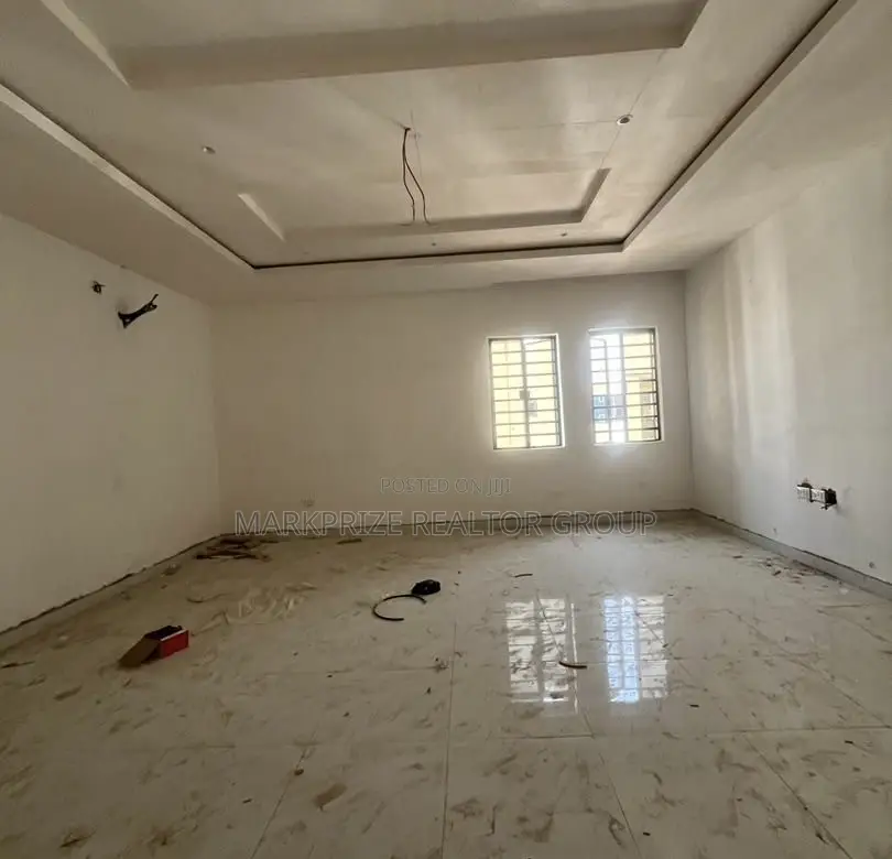 4bdrm Maisonette in Ikeja Gra Lagos for sale in Ikeja GRA